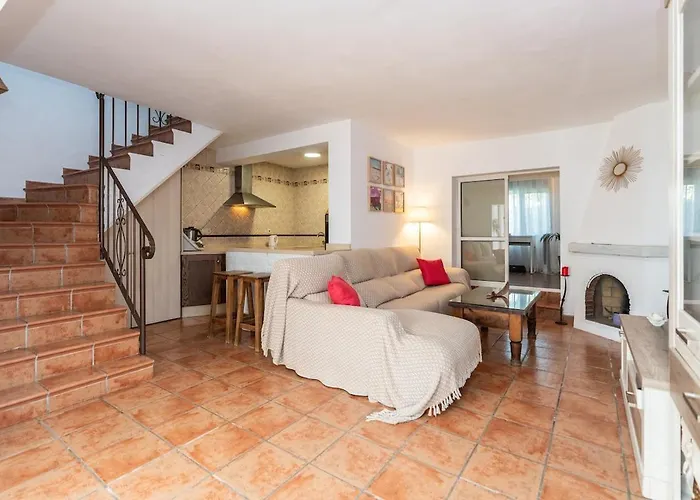 Spacious And Bright House Next To The * Marbella